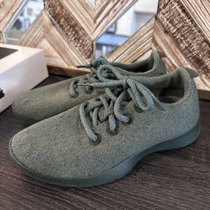 Limited edition green allbirds